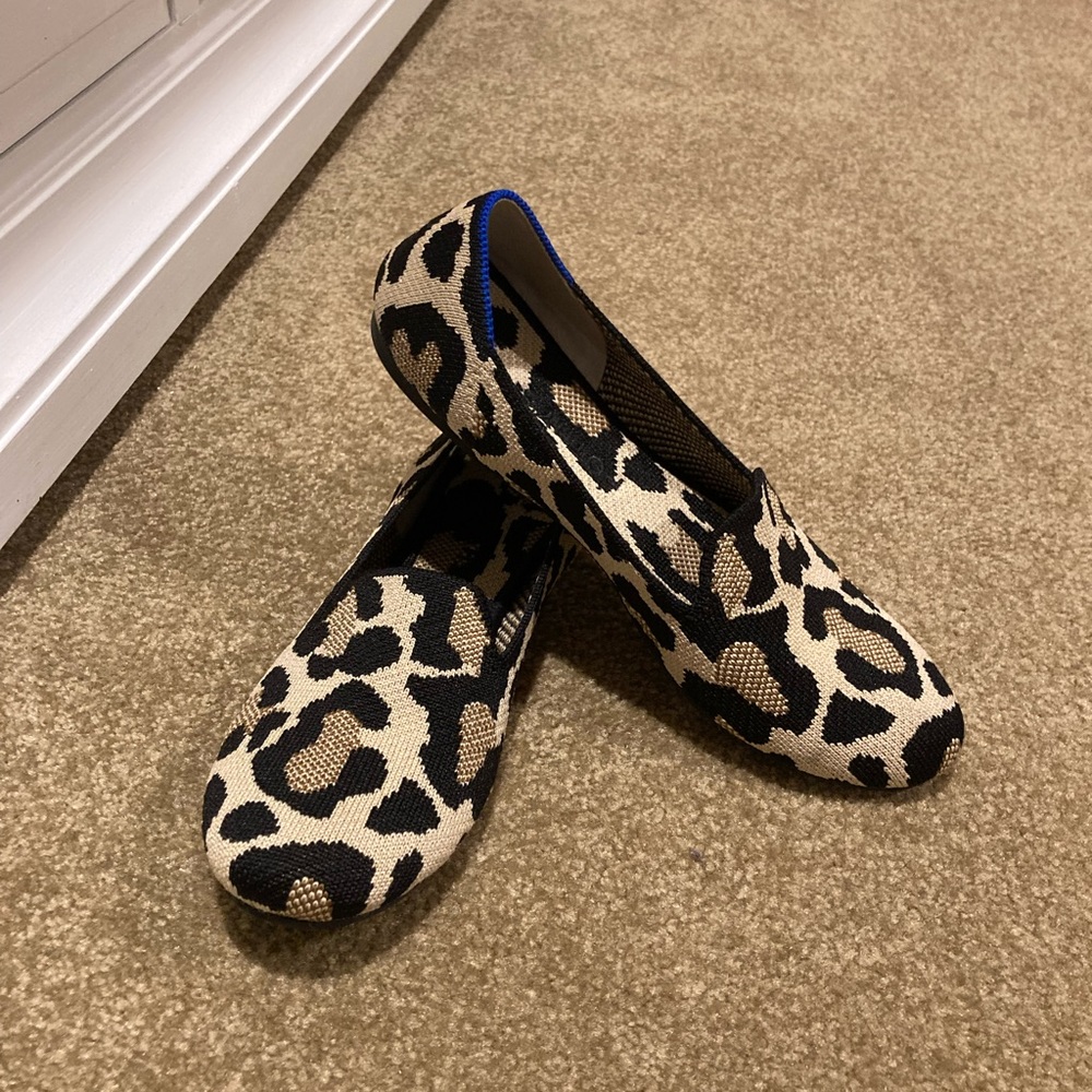 Desert Cat Rothy’s flats perfect condition!